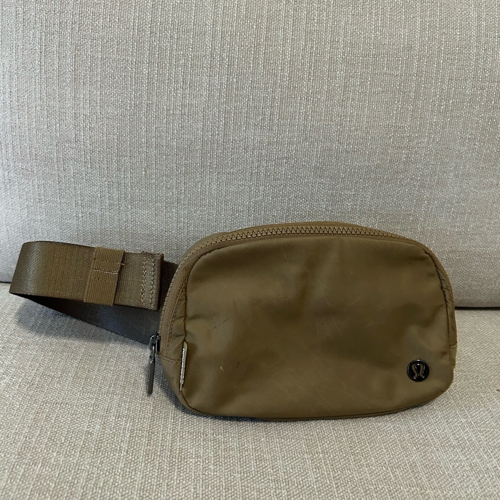 lululemon athletica Caramel Belt Bag